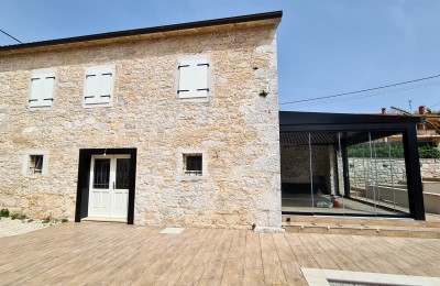 Renovated stone house near Višnjan 22