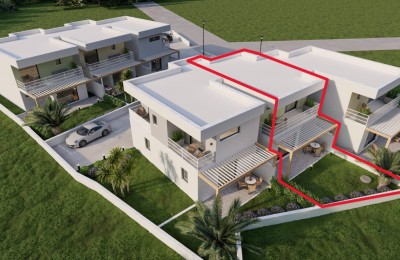 House on two floors of 116m2, with yard - under construction